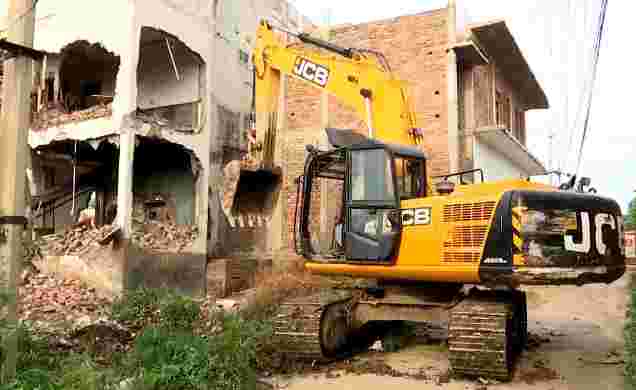 Administration's bulldozer action on illegal encroachments in Sonipat, Haryana, action will be taken in 36 villages