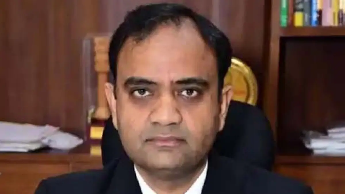 🌞 रोहतक के 44 गांव बनेंगे मॉडल सोलर विलेज, सर्वश्रेष्ठ को मिलेगा 1 करोड़ रुपये: जानिए पूरी योजना