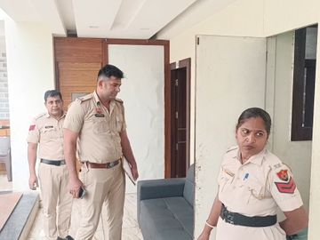 सिरसा के होटल में कपल की संदिग्ध मौत, युवक फंदे से लटका और युवती बेड पर मृत