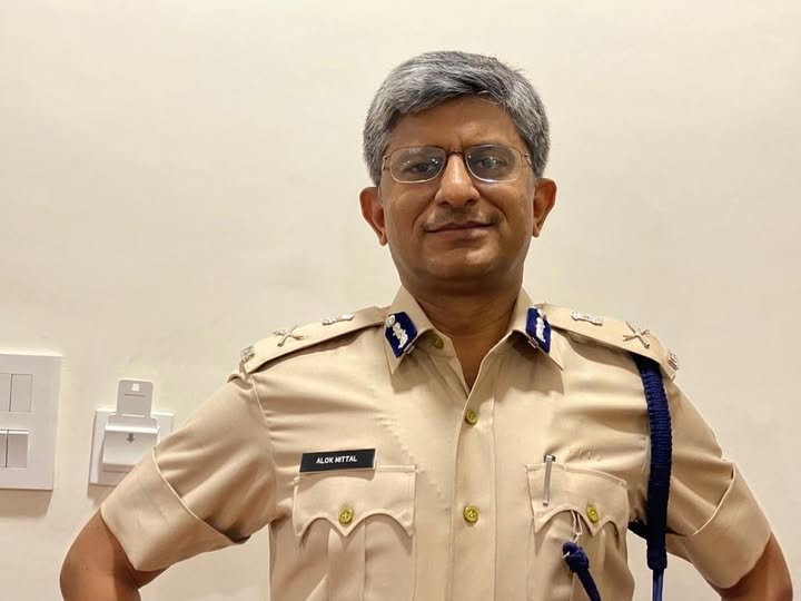 हरियाणा को मिला नया DGP: आलोक मित्तल संभालेंगे कमान, 16 वरिष्ठ अधिकारियों का तबादला